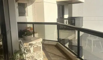 Apartamento no Edifício Manhattan em Mogi das Cruzes.