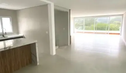 Casa de Luxo em Condomínio no Bella Citta, Mogi das Cruzes-SP: 3 quartos, 3 suítes, 3 salas, 5 banheiros, 4 vagas, 400m².
