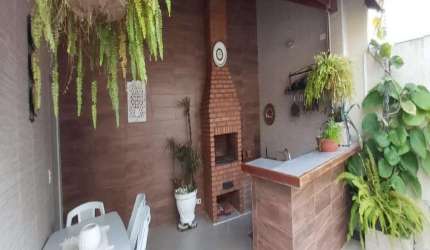 Casa para venda no condomínio Aruã