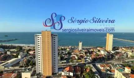 Apartamento vista para o mar com 4 suítes na praia de Iracema.