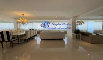 Apartamento de alto padrão no Cocó com 3 suítes.