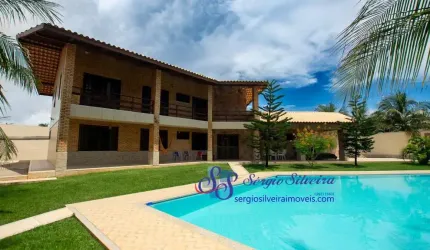 Casa toda mobiliada no Porto das Dunas com 4 quartos.
