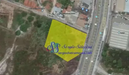 Terreno de esquina em excelente localização com 9.200m².