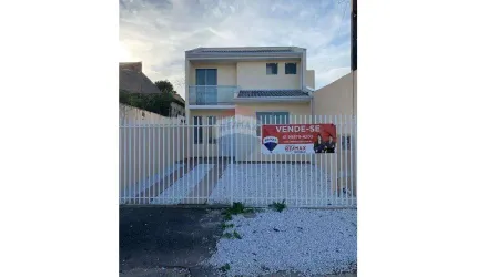 Lindo Sobrado Reformado com 03 quartos sendo 01 suíte e 02 vagas de garagem à venda no Bairro Santa Terezinha – Fazenda Rio Grande - PR