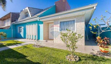 Casa Charmosa em Cajuru: 2 Quartos e Jardim Amplo