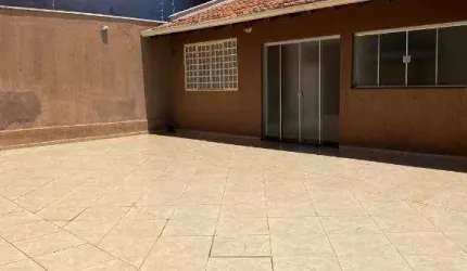 Casa com 3 dormitórios à venda, 260 m² por R$ 890.000,00 - Foch I - Pouso Alegre/MG