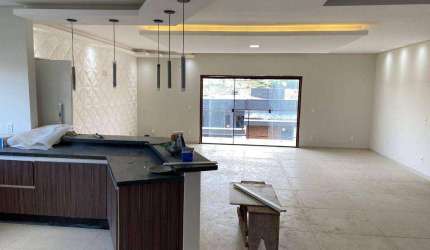 Casa com 3 dormitórios à venda, 250 m² por R$ 1.100.000,00 - Pousada do Sol - Pouso Alegre/MG