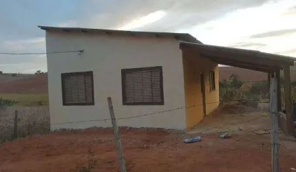 Chácara com 3 dormitórios à venda, 2700 m² por R$ 250.000,00 - Cervo - Congonhal/MG
