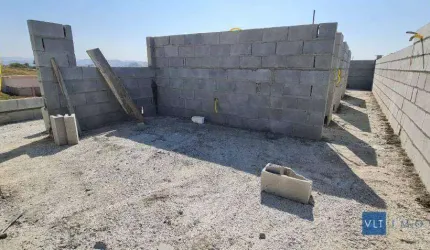 Casa com 3 dormitórios à venda por R$ 450.000,00 - Santo Expedito - Pouso Alegre/MG