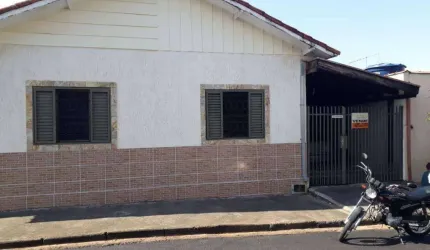 Casa com 3 dormitórios à venda, 156 m² por R$ 450.000,00 - Jardim América - Pouso Alegre/MG