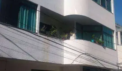 Apartamento com 3 dormitórios à venda, 150 m² por R$ 480.000,00 - Saúde - Pouso Alegre/MG