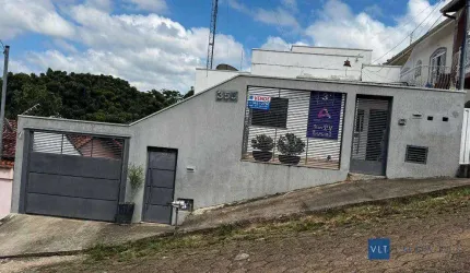Casa com 8 dormitórios à venda, 297 m² por R$ 1.300.000,00 - Jardim Frederico - Pouso Alegre/MG