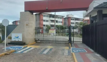 Apartamento à 3/4 sendo 1 suíte localizado no Barra Club 1