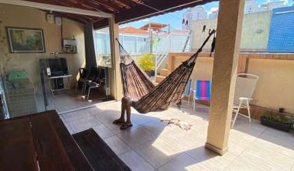 Linda casa com piscina na vila dos Remedios