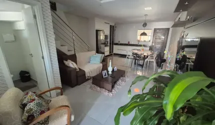 Sobrado para Venda em Joinville, São Marcos, 3 dormitórios, 1 suíte, 4 banheiros, 3 vagas