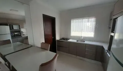 Apartamento para Venda em Joinville, Aventureiro, 2 dormitórios, 1 banheiro, 1 vaga
