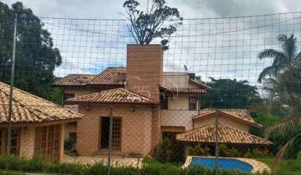 CASA Á VENDA NO CONDOMÍNIO PARQUE DA FAZENDA COM 1500M2 DE ÁREA TOTAL E LAZER COMPLETO