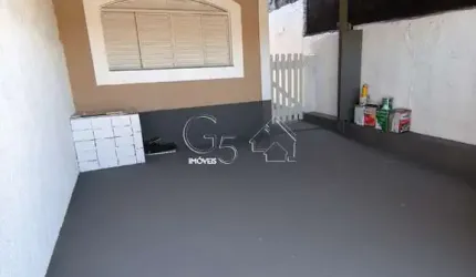 Casa à venda em Caieiras-SP, bairro Vera Tereza: 2 quartos, 1 sala, 1 banheiro, 2 vagas de garagem, 120m². Venha conferir!
