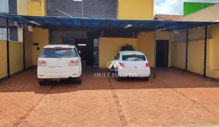 Imóvel Comercial localizado na Av. Presidente Vargas em excelente localização, com 330m² de terreno e 270m² de área construída.