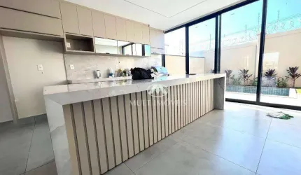 Casa no Condomínio Quinta da Mata 2 com 250m² de terreno e 172m² de construção, 3 suítes.