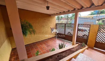 Casa térrea localizada no Bairro Vila Virginia com  terreno de 170,50m² e 121,70m² de área privativa, próximo ao Ponto Jota.