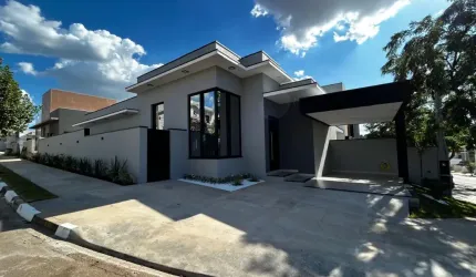 Casa a Venda em Tatui, Condomínio Reserva dos Ipês