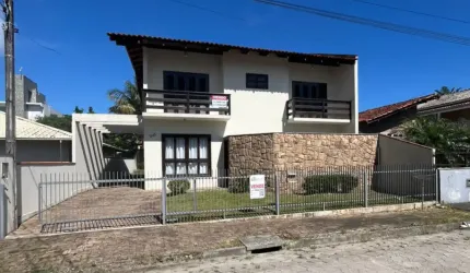 Casa de Alto Padrão em Itaguaçu