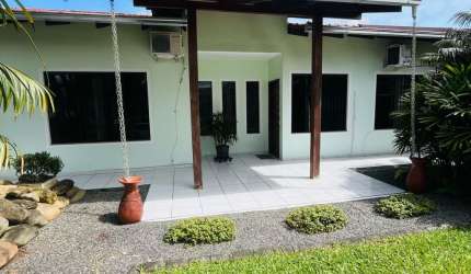 Casa no bairro Costa e Silva