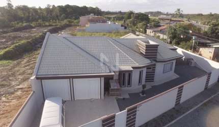 Casa Nova de Alto Padrão em Araquari