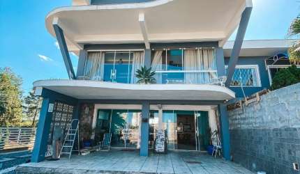 Belíssima Casa de Alto Padrão na Praia em Piçarras