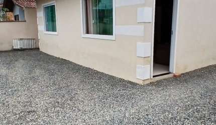 Casa com Piscina no João Costa