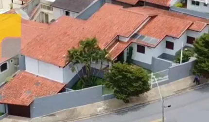 Sobrado com 4 dormitórios à venda, 340 m² por R$ 1.290.000,00 - Jardim América - Bragança Paulista/SP