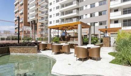 Apartamento com 2 quartos sendo 1 suíte e closet espetacular na entrada da Barra da Tijuca