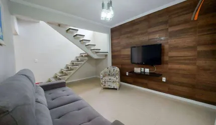 Casa com 3 dormitórios à venda, 120 m² por R$ 750.000,00 - Flor de Napolis - São José/SC