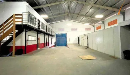 Galpão para alugar, 900 m² por R$ 18.506,00/mês - Areias - São José/SC