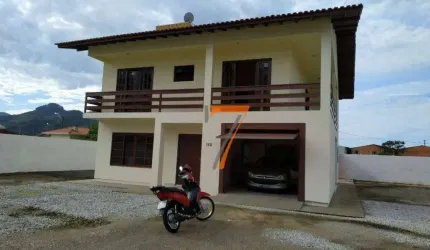 Casa com 3 dormitórios para alugar, 260 m² por R$ 3.800,01/mês - Universitário - Biguaçu/SC