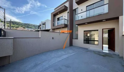 Sobrado com 2 dormitórios à venda, 90 m² por R$ 600.000,00 - Ipiranga - São José/SC