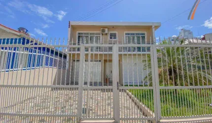 Casa com 5 dormitórios para alugar, 300 m² por R$ 6.165,40/mês - Balneário - Florianópolis/SC