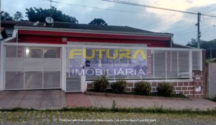 Linda casa em Ribeirão Pires a venda Centro Alto