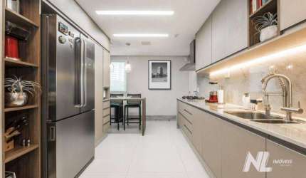 Apartamento com 150m² 3suites MOBILIADO - Em Petrópolis