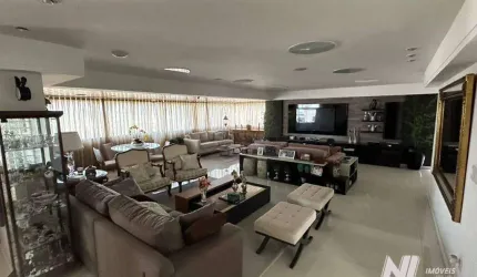 Maravilhoso apartamento em Candelária - 318m² - 4suites - 3vagas livres e soltas