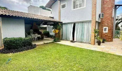 Casa com 392m² em Condomínio Fechado, no bairro de Emaús