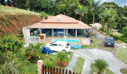 Chácara para Venda em Pedra Bela, zona rural, 3 dormitórios, 1 suíte, 3 banheiros