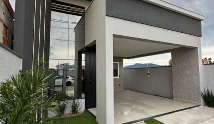 Casa com 3 dormitórios sendo 1 suíte no Loteamento Galápagos