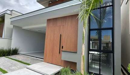 Casa com 3 dormitórios sendo 1 suíte