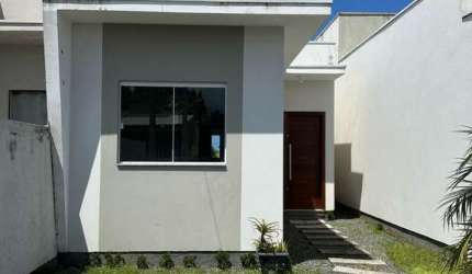 Casa com 2 dormitórios sendo 1 suíte