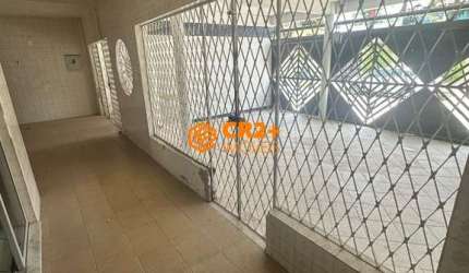 Casa á Venda com 300m² 4 Quartos e 1 Suíte, no Ipsep.