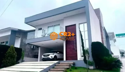 Vendo casa 04 quartos, 01 suíte, 316m2, 02 vagas de Garagem, em Garanhuns