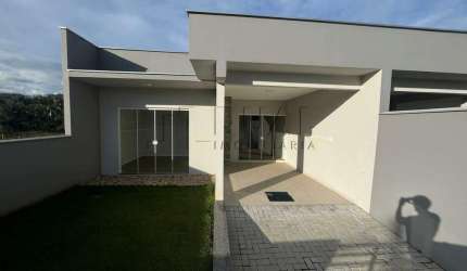 Geminado com suíte + 02 dormitórios com 108,00m² à venda no bairro Jaraguá 84 em Jaraguá do Sul