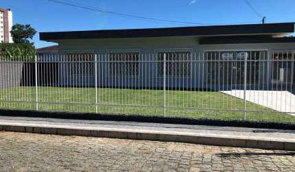 Casa com finalidade comercial ou residencial no bairro Vila Lalau em Jaraguá do Sul